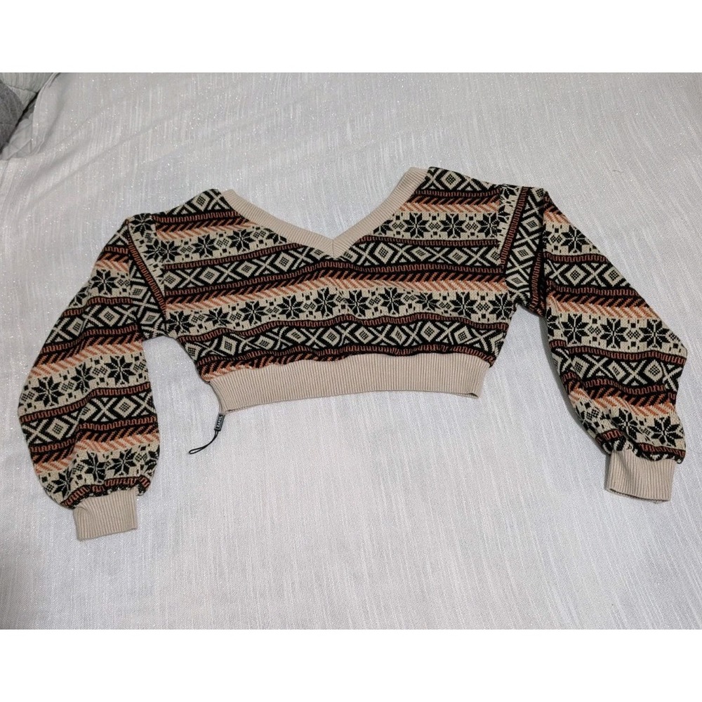 ZAFUL‎ Cropped Fair Isle Sweater Cottagecore Womens M V-Neck Knit Crop Top NWOT - Picture 2 of 7